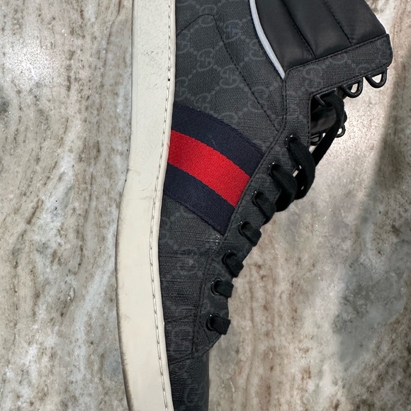Authentic Gucci mens canvas GG high sneakers. Excellent condition. size 11.5. - Picture 13 of 14
